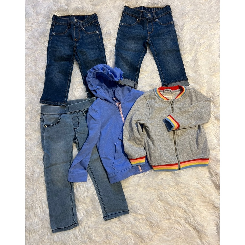 Lot of Girls clothes MOSTLY Gymboree size 2T. Please read description below.